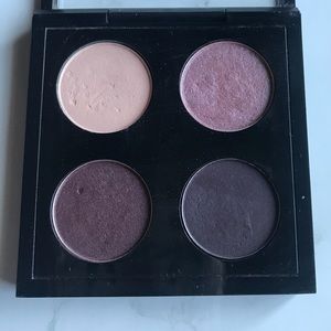 MAC A passionate quest quad Eyeshadow palette
